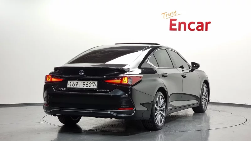 Lexus ES300h