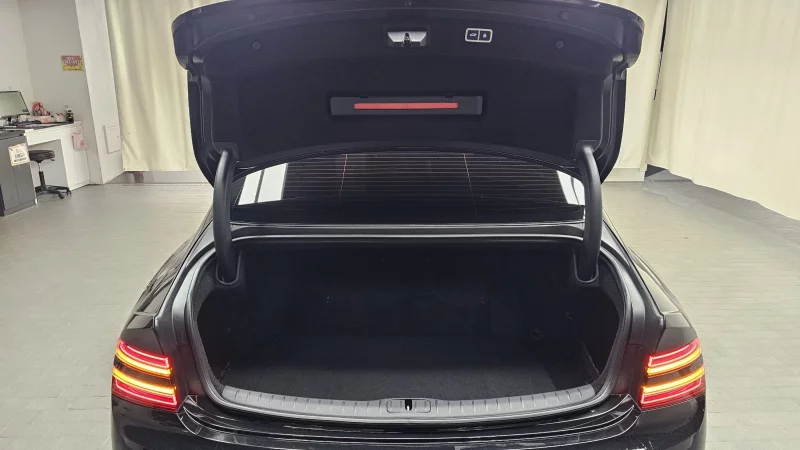 Genesis Electrified G80