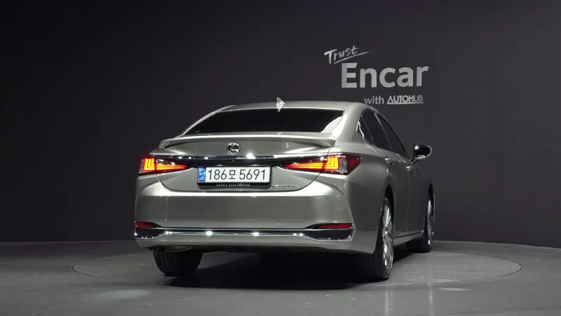 Lexus ES300h