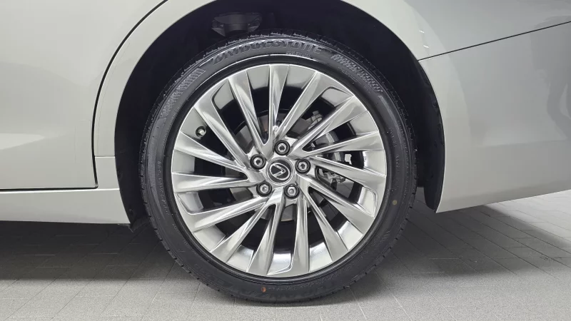 Lexus ES300h