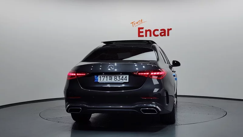 Mercedes-Benz C-Class