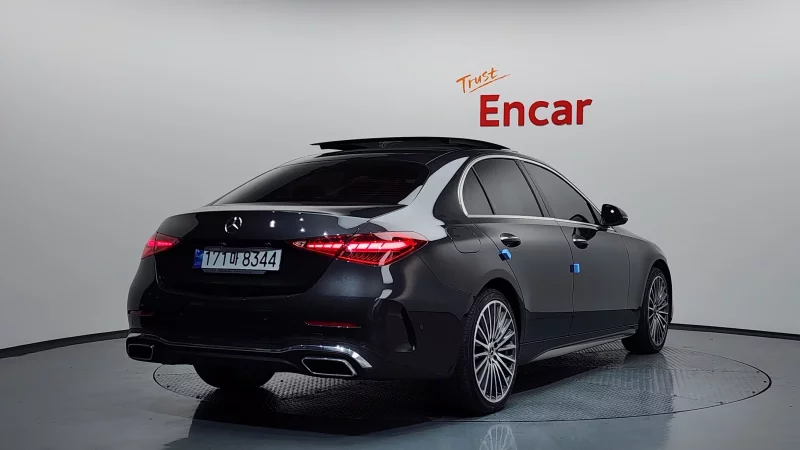 Mercedes-Benz C-Class