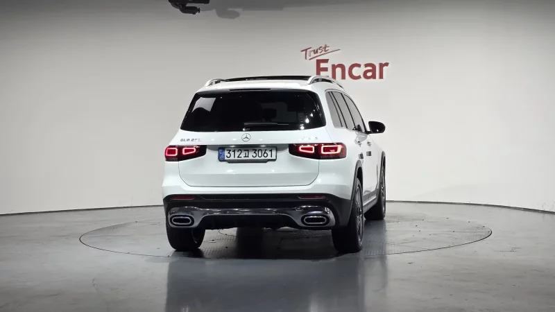 Mercedes-Benz GLB-Class