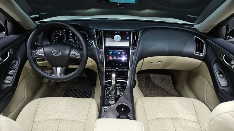 Infiniti Q50