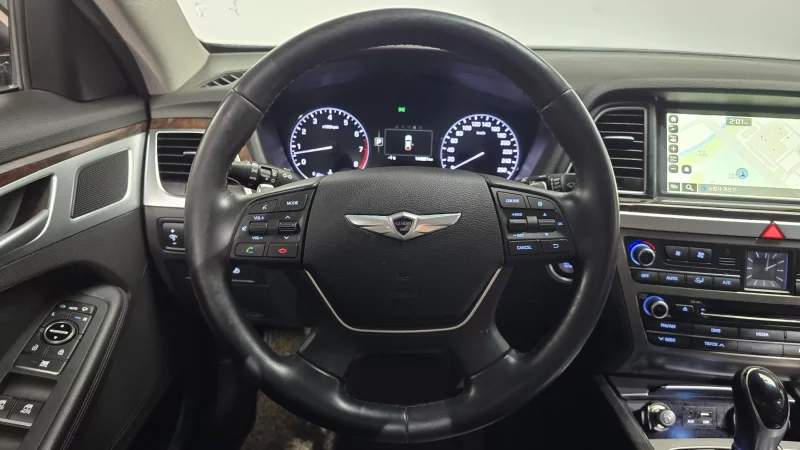 Hyundai Genesis