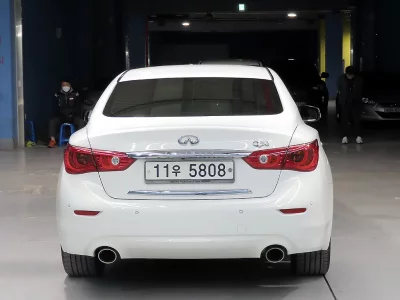 Infiniti Q50