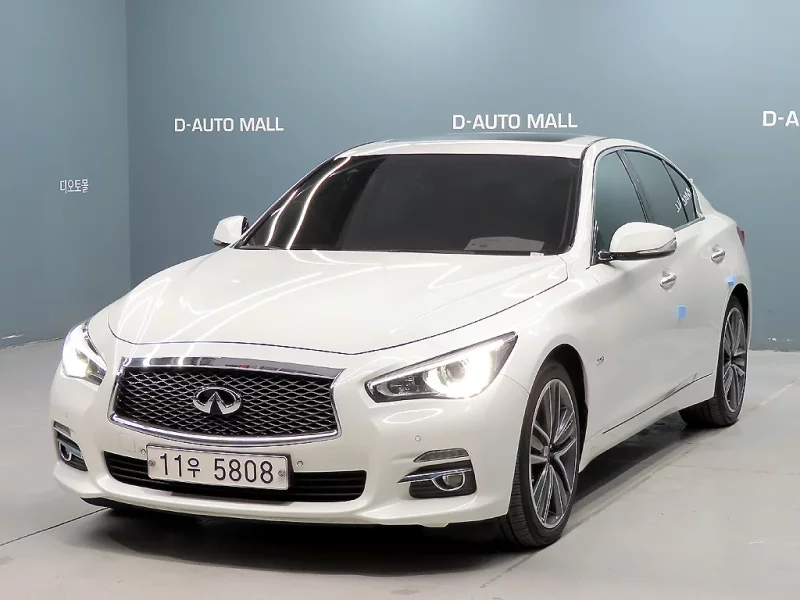 Infiniti Q50