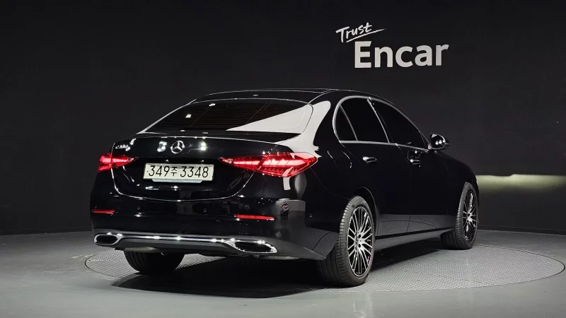 Mercedes-Benz C-Class