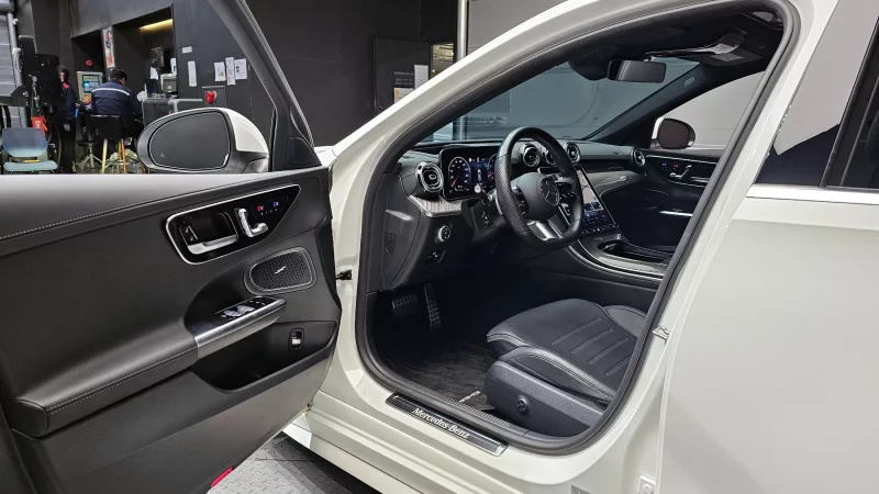 Mercedes-Benz C-Class