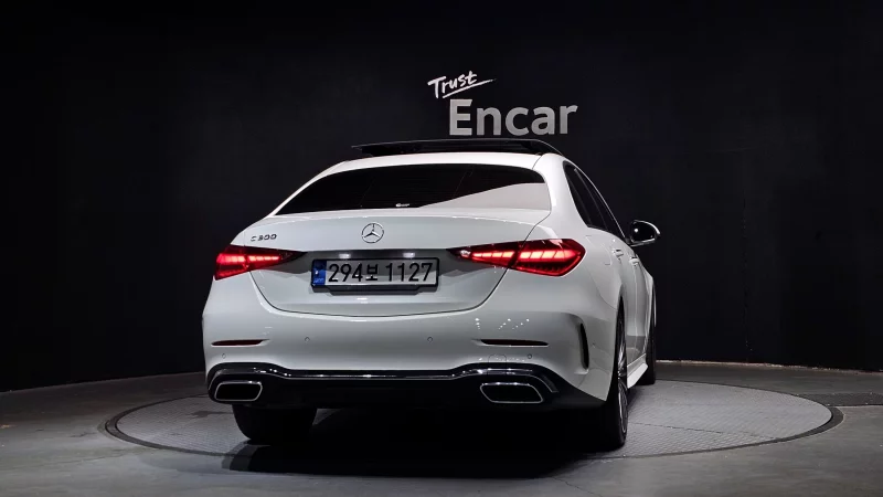 Mercedes-Benz C-Class