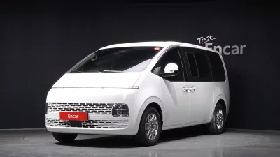 Hyundai Staria