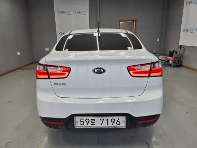 Kia pride