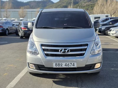 Hyundai Starex