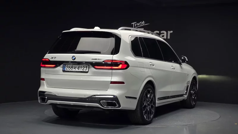 BMW X7