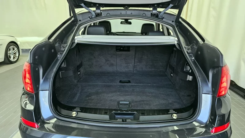 BMW 5-Series Gran Turismo