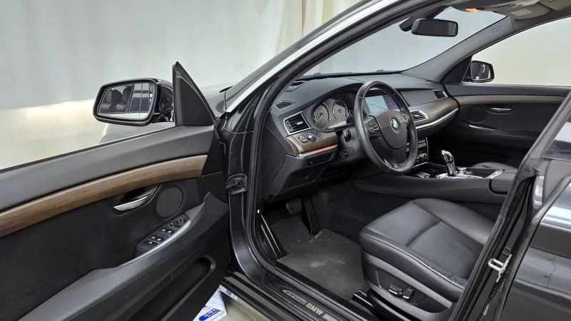 BMW 5-Series Gran Turismo