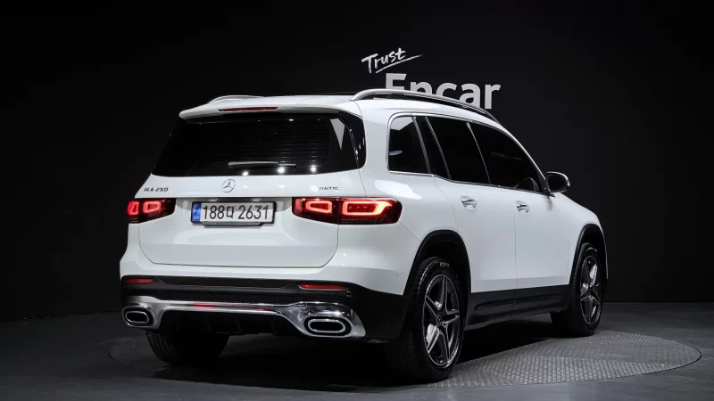 Mercedes-Benz GLB-Class