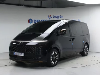 Hyundai Staria