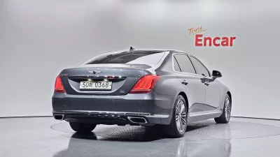 Genesis EQ900