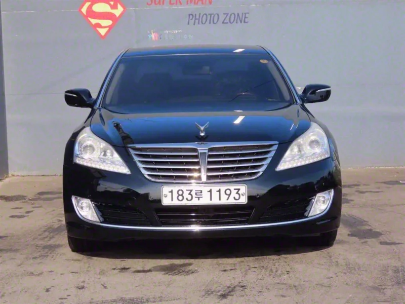 Hyundai Equus
