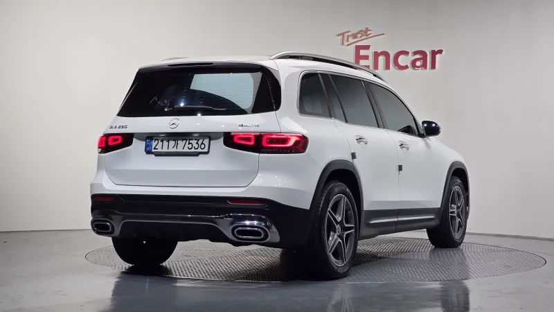 Mercedes-Benz GLB-Class