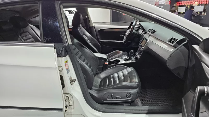 Volkswagen PASSAT CC