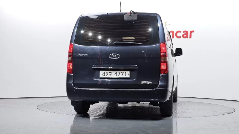 Hyundai Grand Starex