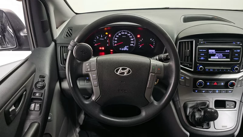 Hyundai Grand Starex