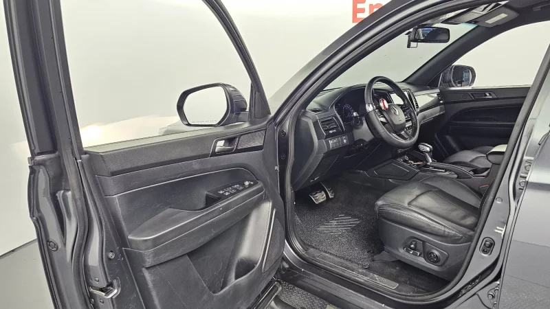 SsangYong Rexton Sports