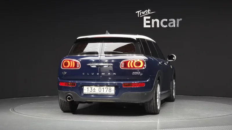 MINI Clubman