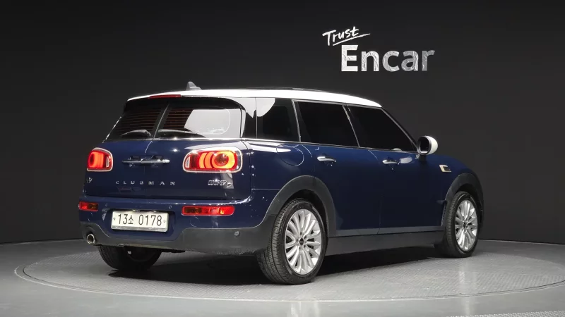 MINI Clubman