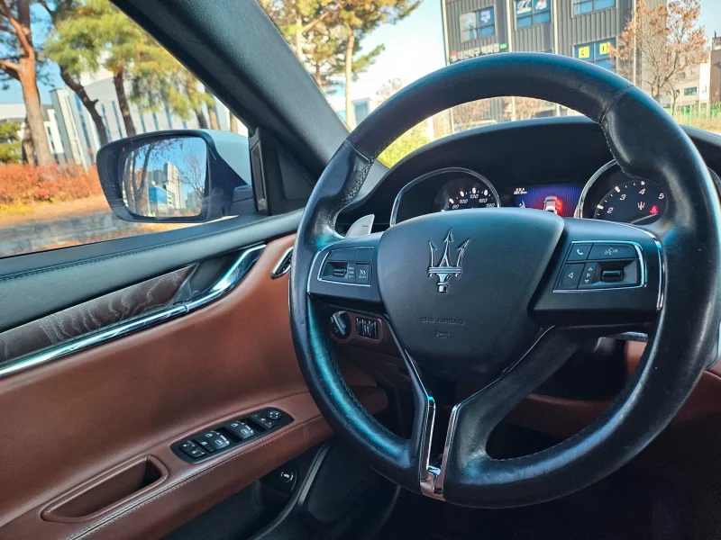 Maserati QUATTROPORTE