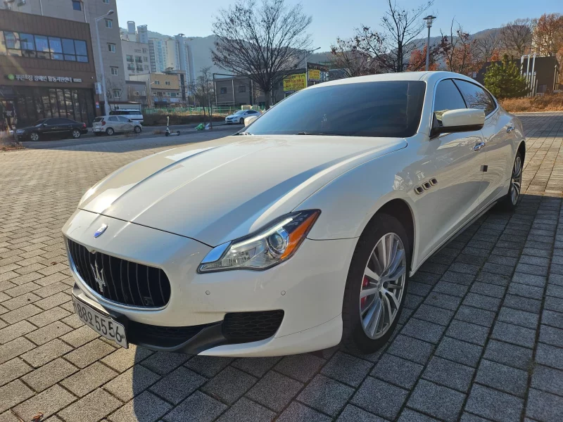 Maserati QUATTROPORTE