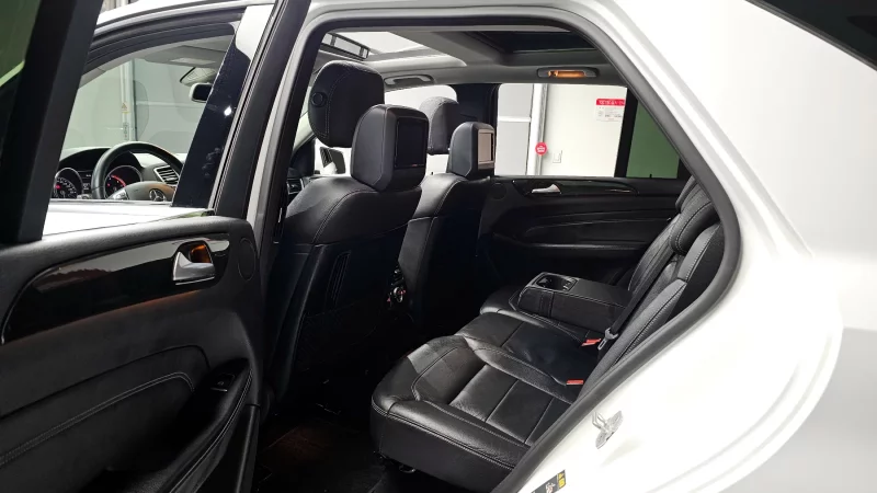 Mercedes-Benz M-class