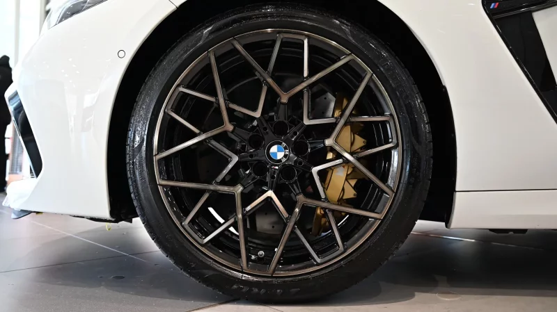 BMW M8