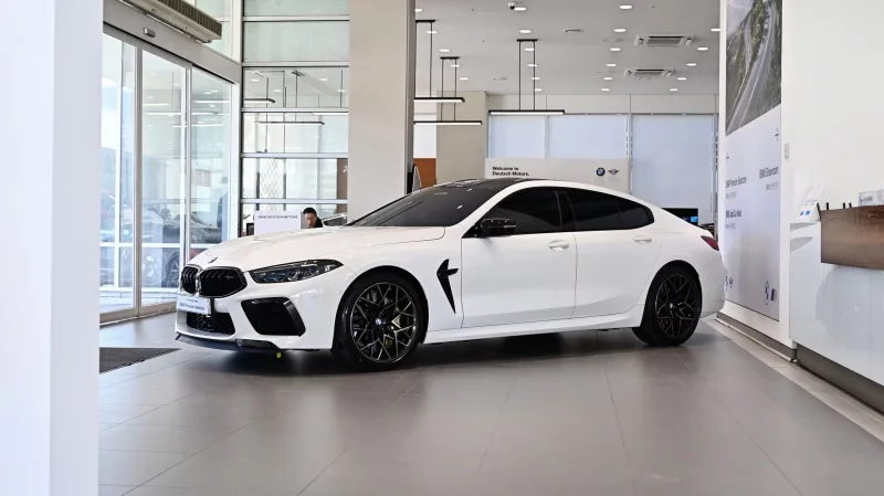 BMW M8