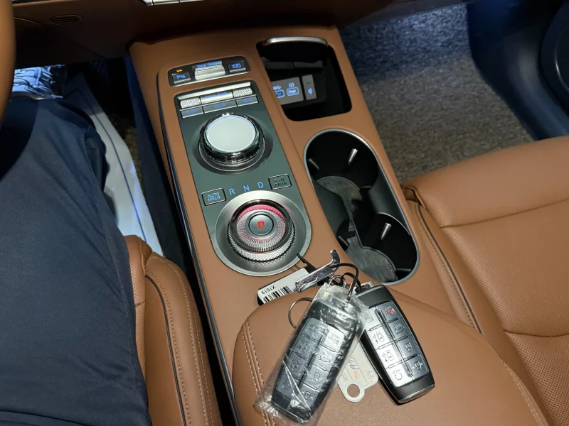 Genesis GV70