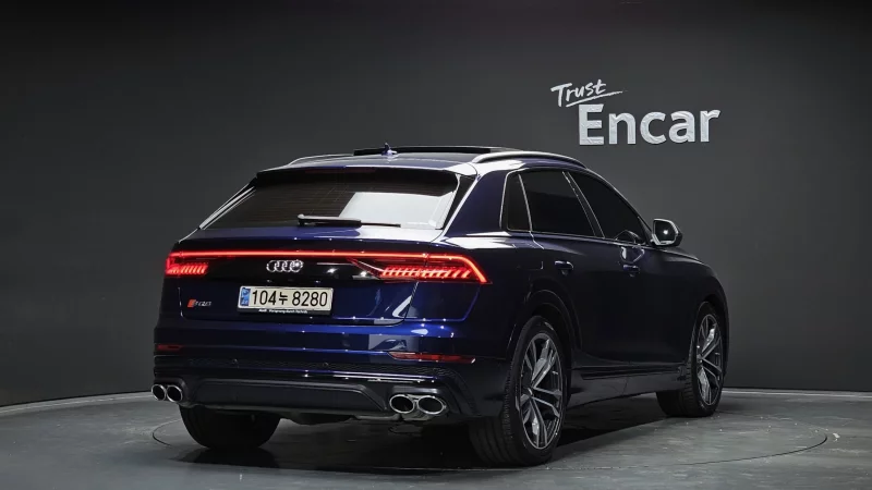 Audi SQ8