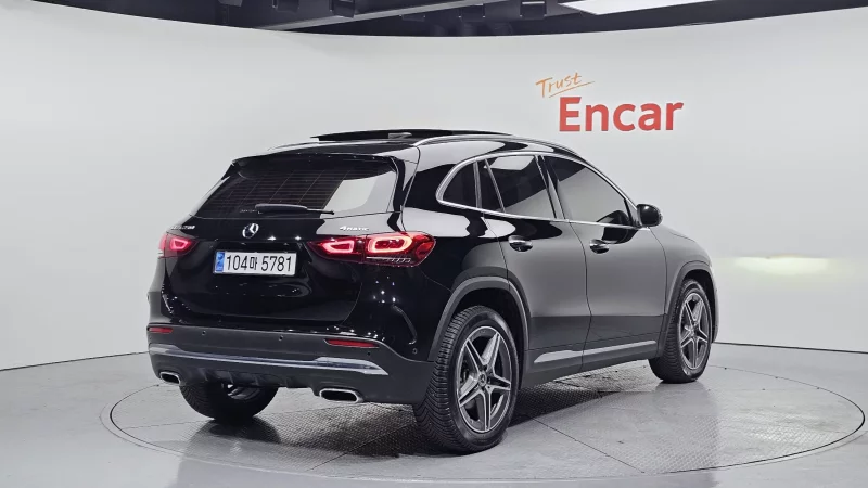 Mercedes-Benz GLA-Class