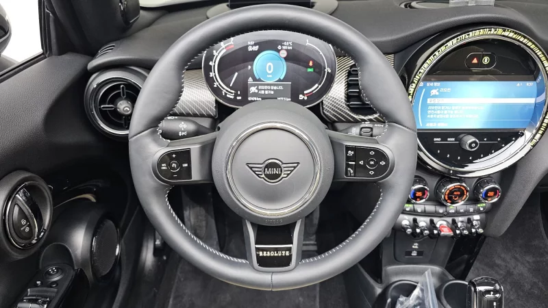 MINI Cooper Convertible