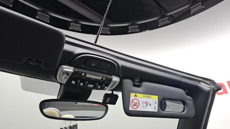 MINI Cooper Convertible