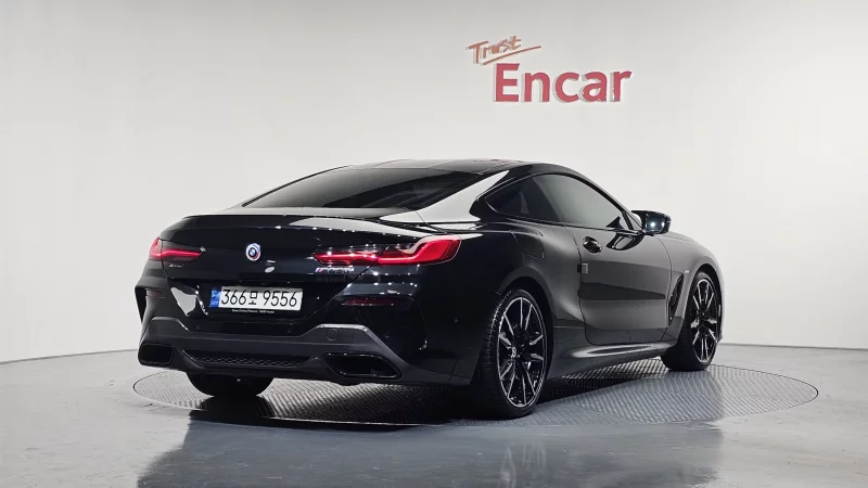 BMW 8-Series