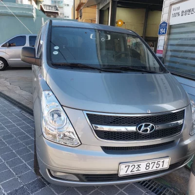 Hyundai Starex