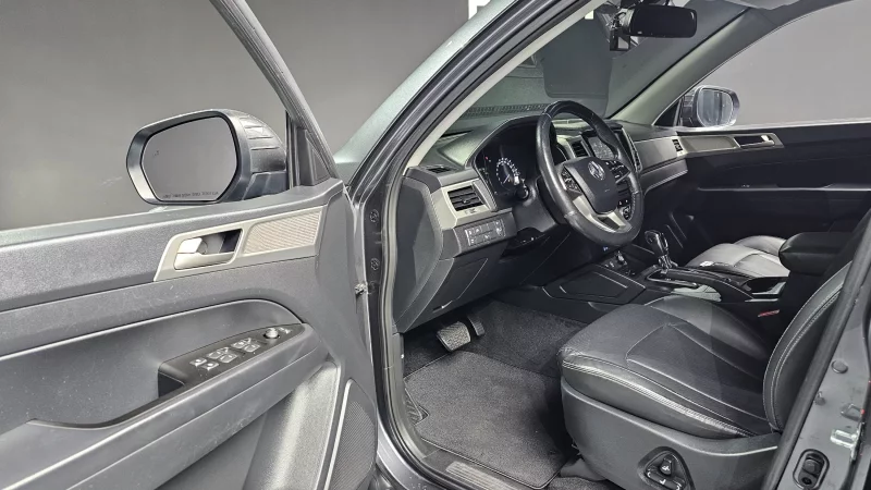 SsangYong Rexton Sports