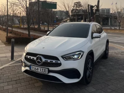 Mercedes-Benz GLA-Class