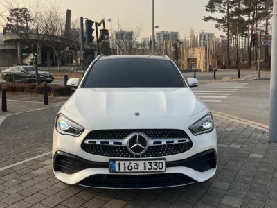 Mercedes-Benz GLA-Class