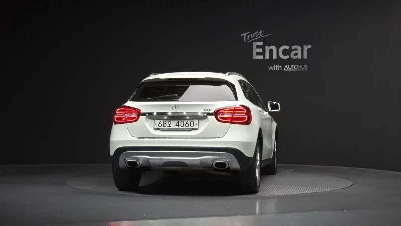 Mercedes-Benz GLA-Class
