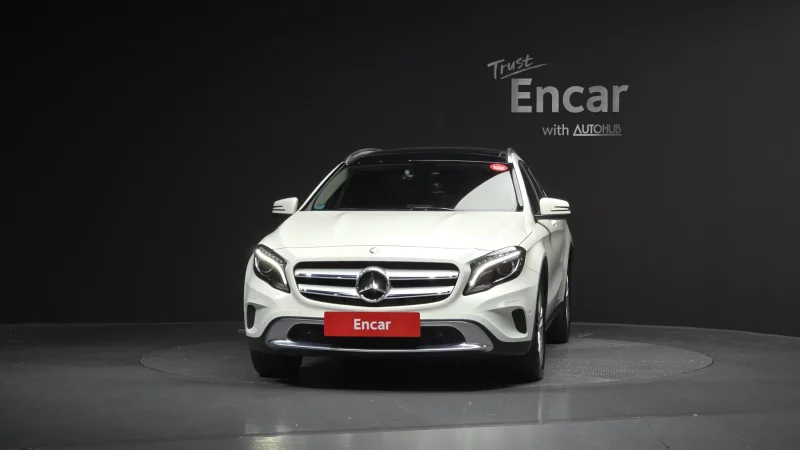 Mercedes-Benz GLA-Class