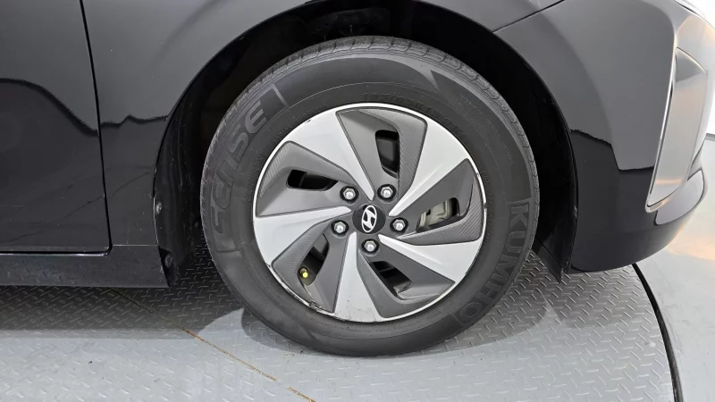 Hyundai Ioniq