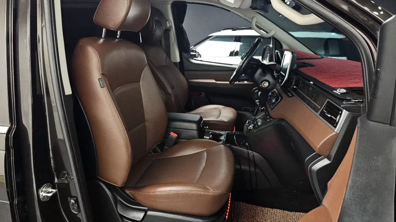 Hyundai Grand Starex